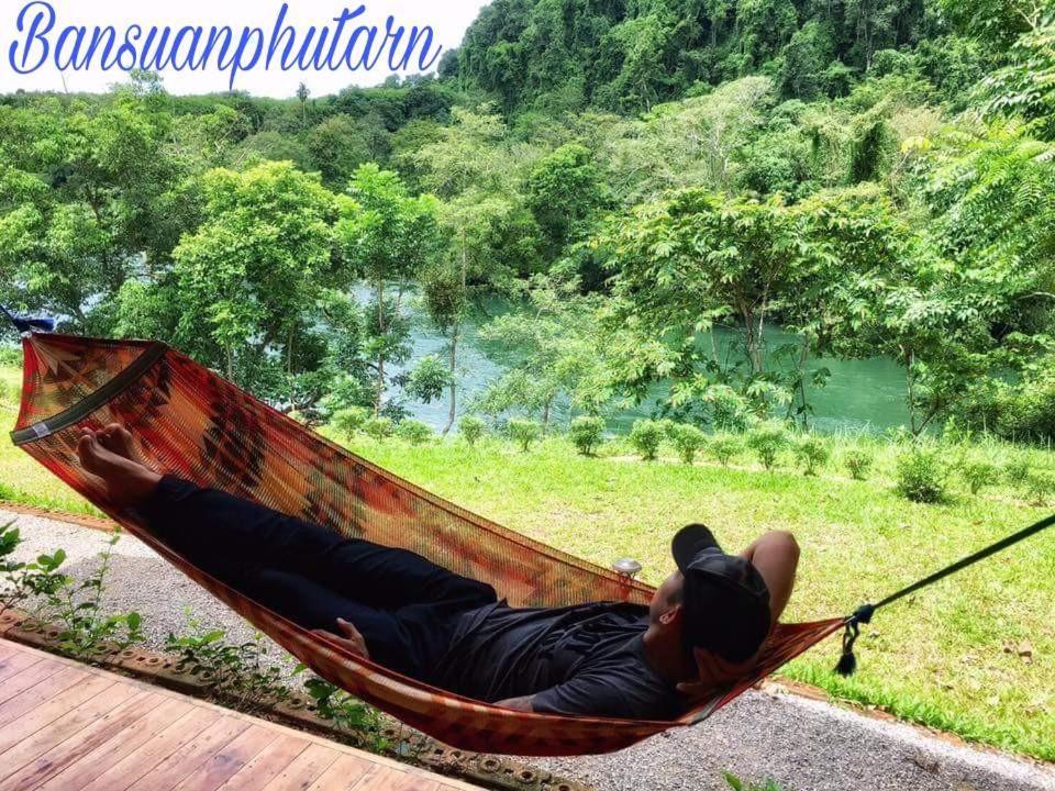 Hotel Bansuanphutarn Ban Pha Saeng Lang Exterior foto