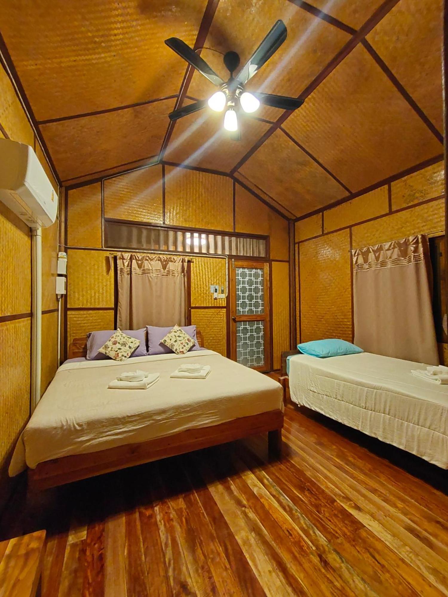 Hotel Bansuanphutarn Ban Pha Saeng Lang Exterior foto